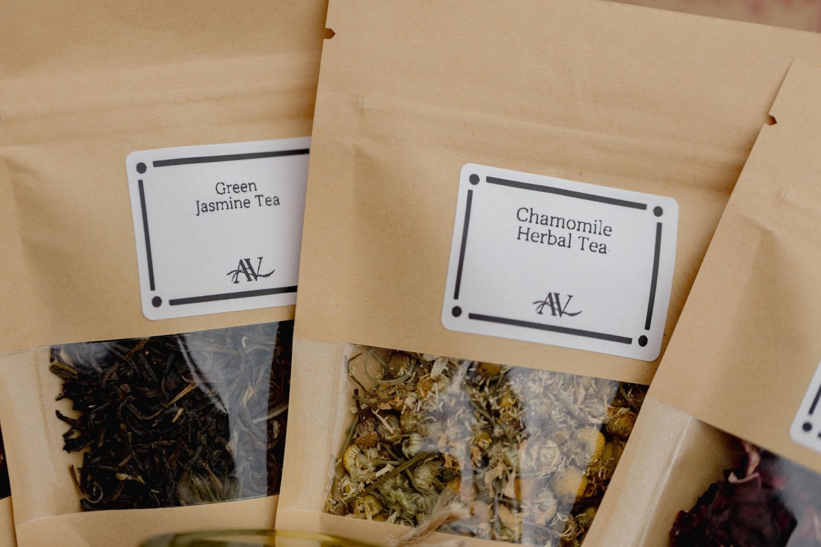 Five Tea & Honey Gift Set 10 Loose leaf tea assortment included in the five tea gift set