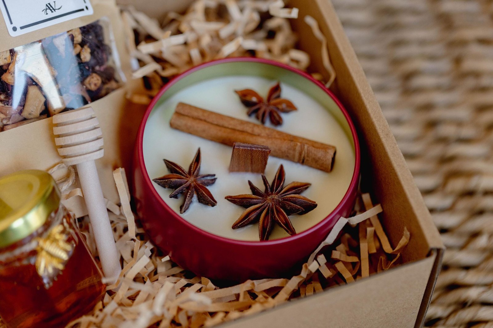 Candle, Tea & Honey Gift Set | Fruit Tea Selection 11 Candle, Tea & Honey Gift Set detail 10